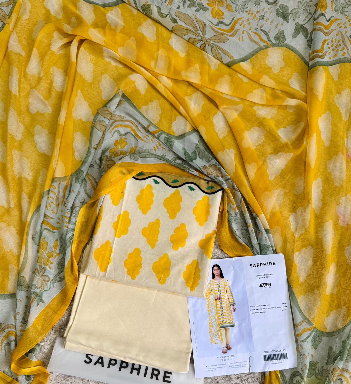 Sapphire Digital Printed Lawn 3 Piece Unstitched Suit