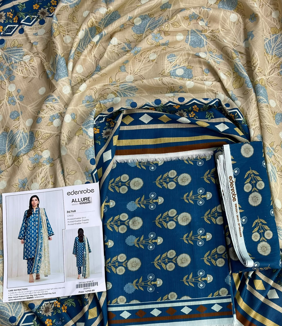 Edenrobe Digital Printed Khaddar 3 Piece