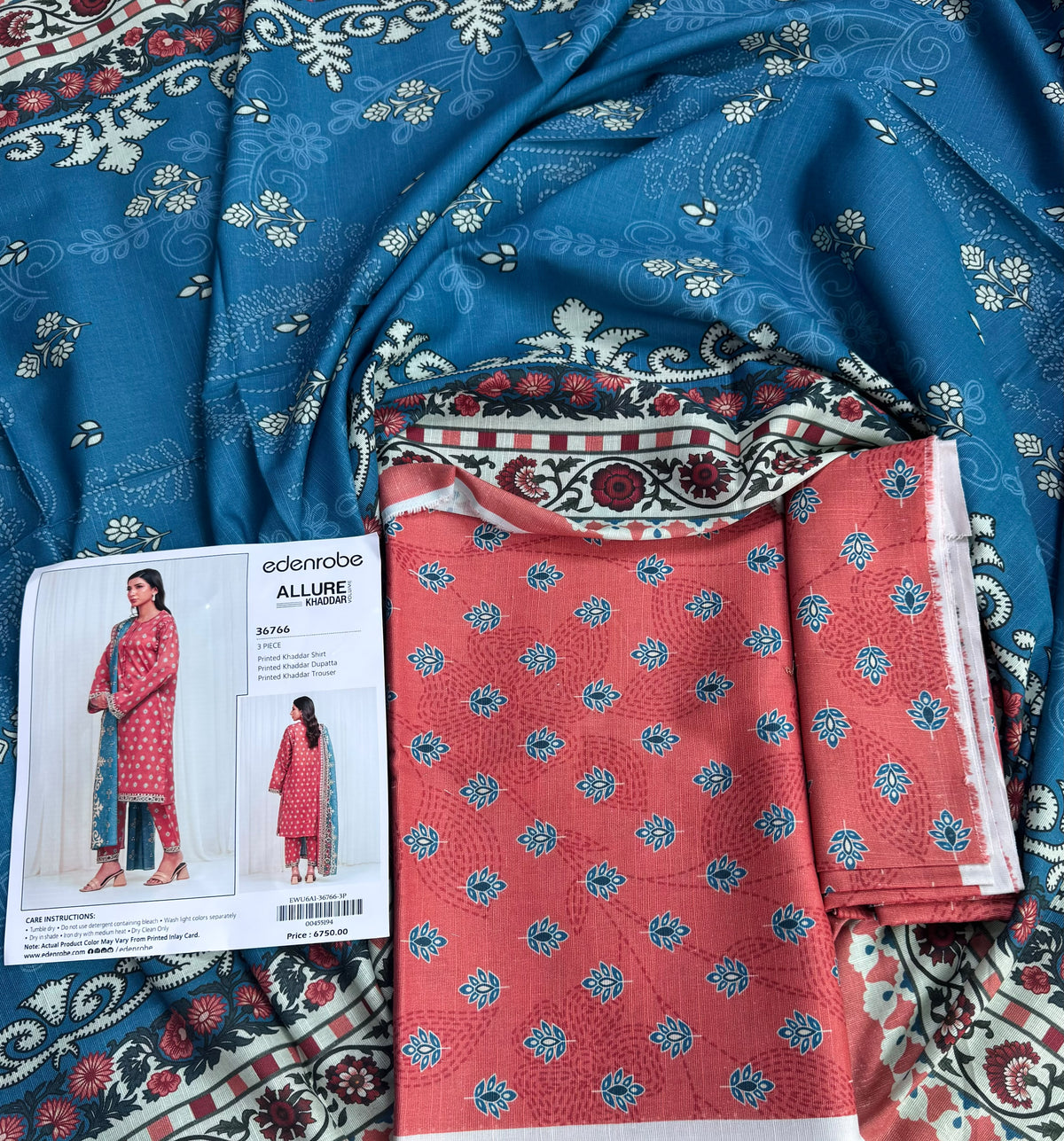 Edenrobe Digital Printed Khaddar 3 Piece