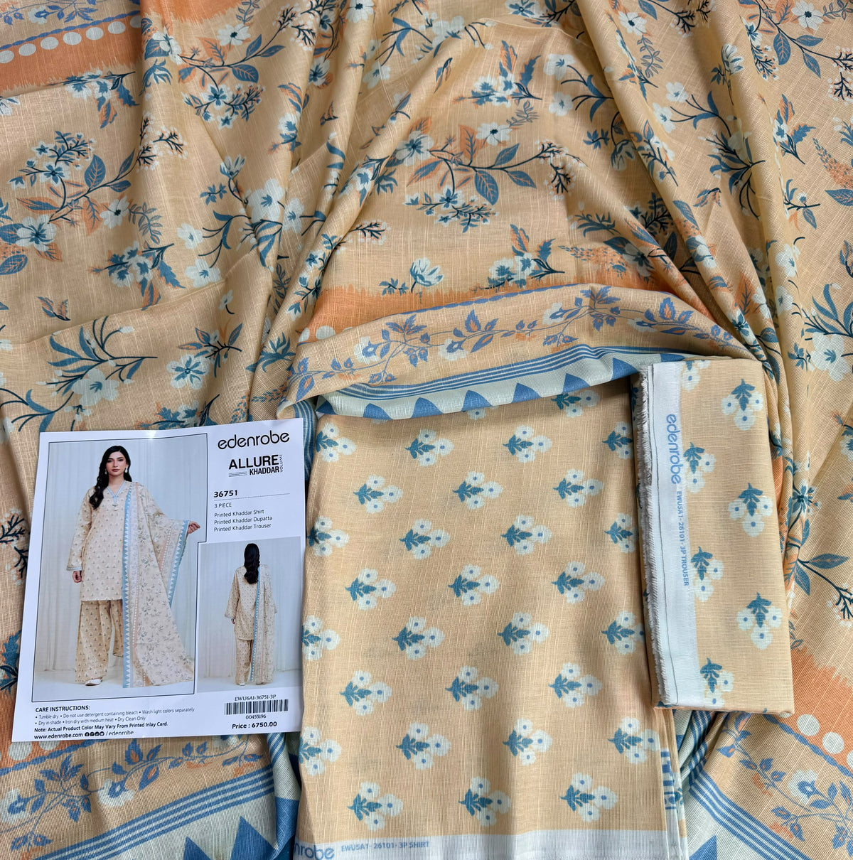 Edenrobe Digital Printed Khaddar 3 Piece