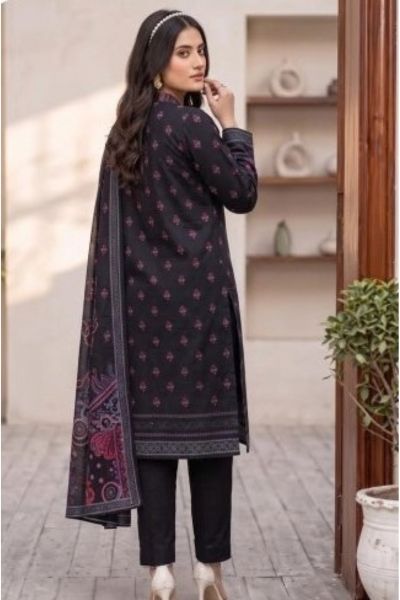 Mashaim Printed Khaddar | Digital Printed 3-Piece Khaddar Suit