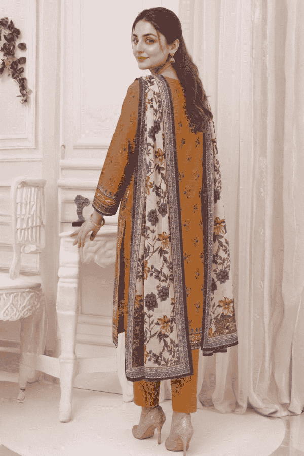 Mashaim Printed Khaddar 3 Piece Unstitched Suit